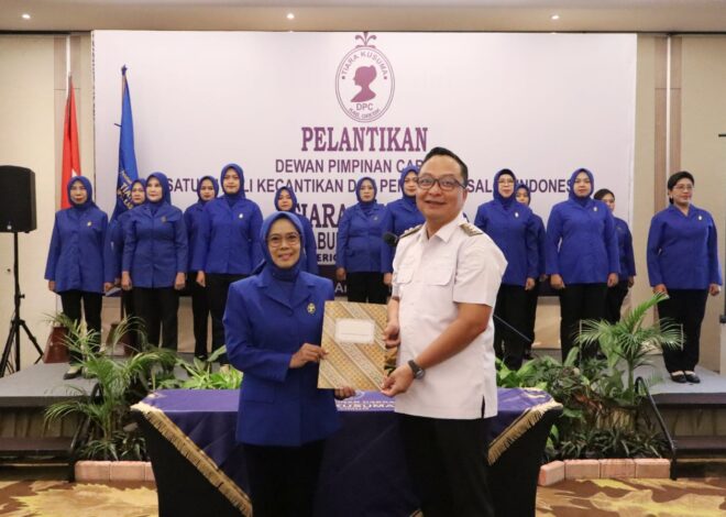 Wabup Alif Lantik Pengurus Tiara Kusuma Gresik, Dorong Inovasi dan Adaptasi Usaha Kecantikan