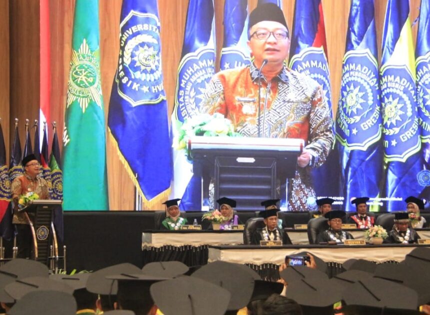 Wisuda UMG ke-48: Wabup Gresik Dorong Lulusan Jadi Wirausahawan Tangguh di Era Global